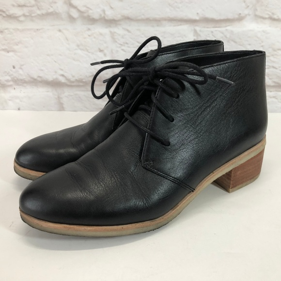clarks originals womens boots